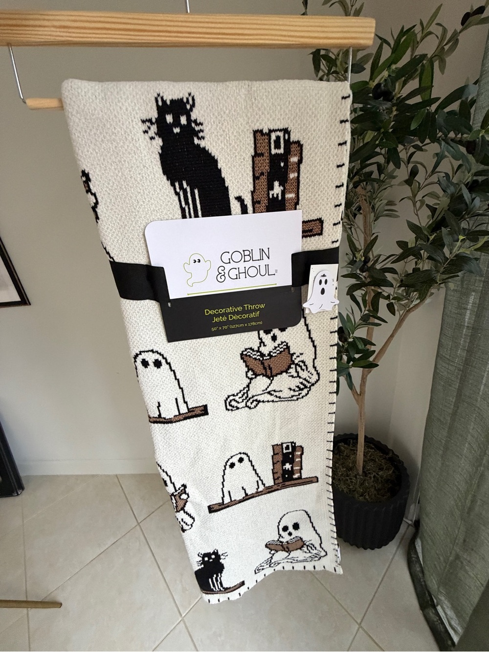 Viral Ghost Reading a Book with Cats Halloween Blanket